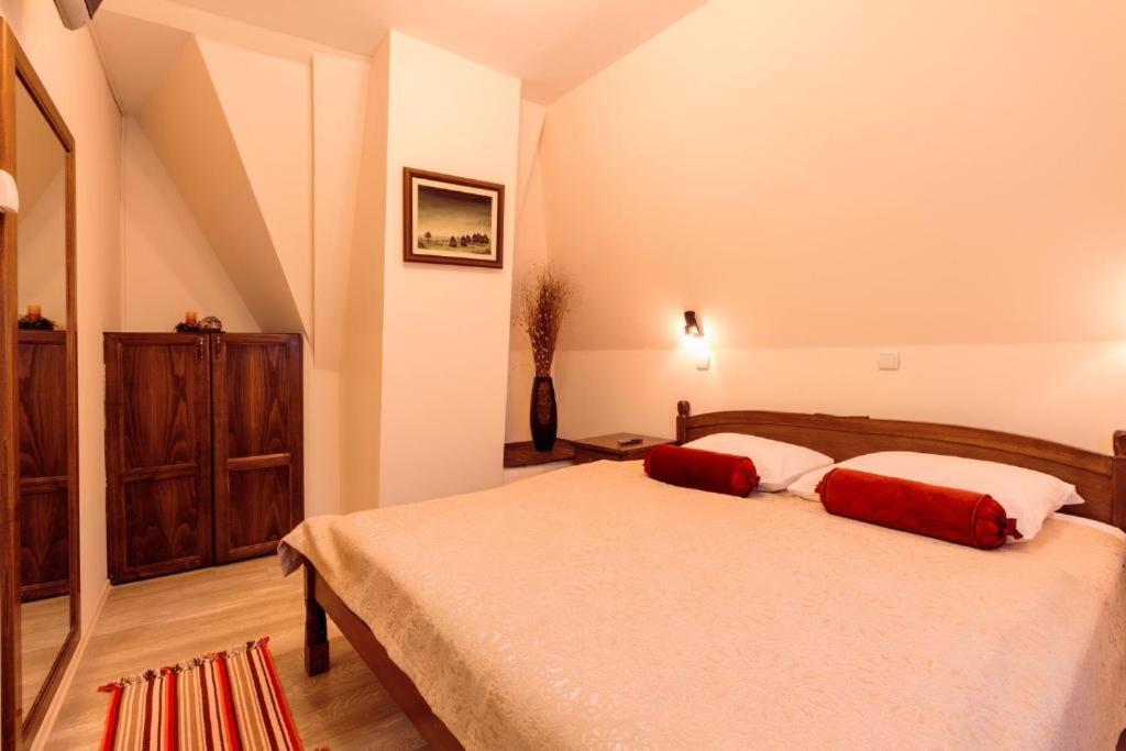 Downtown Rooms Ниш Экстерьер фото