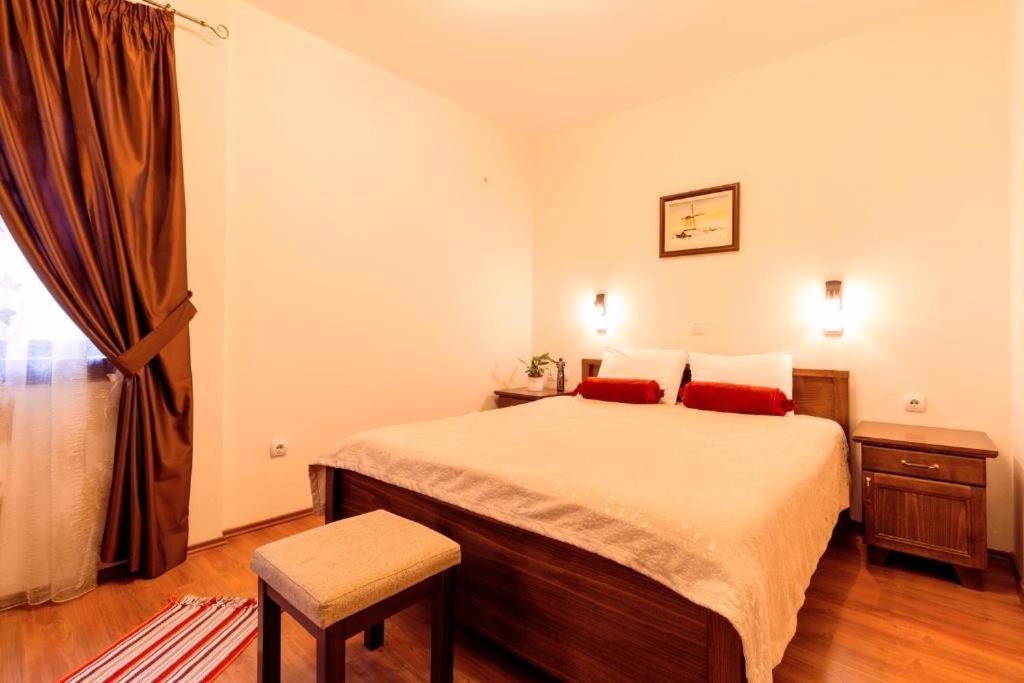 Downtown Rooms Ниш Экстерьер фото
