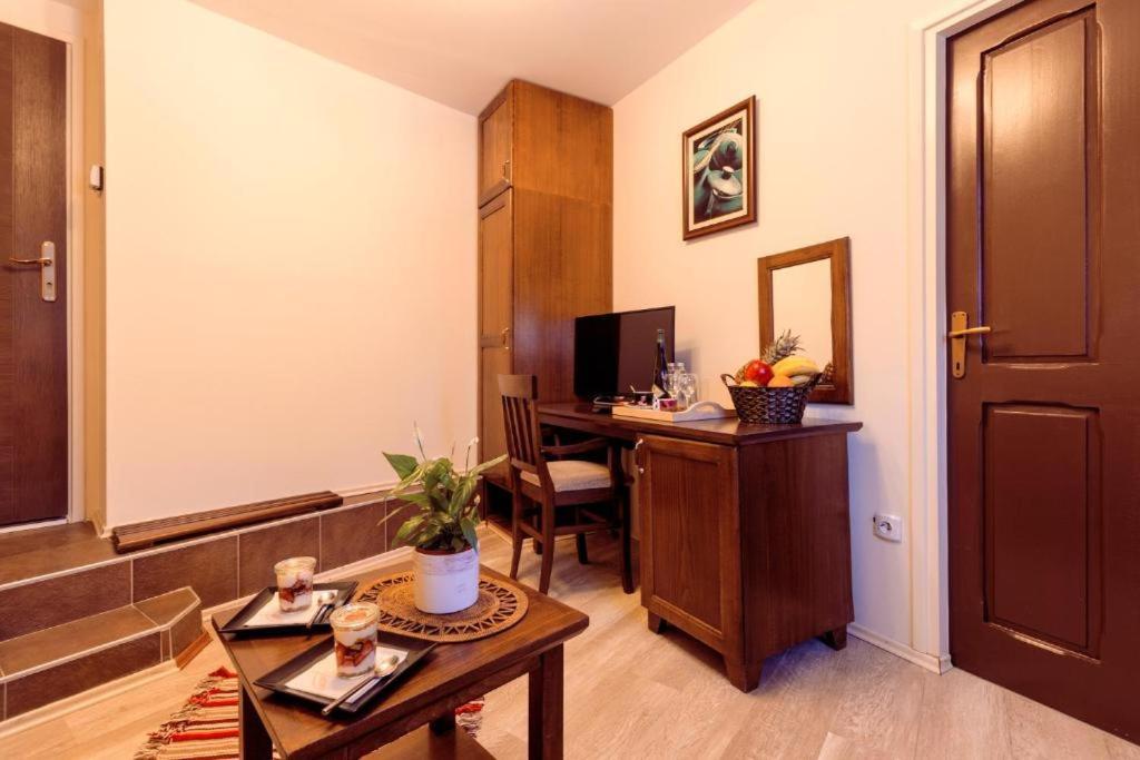 Downtown Rooms Ниш Экстерьер фото