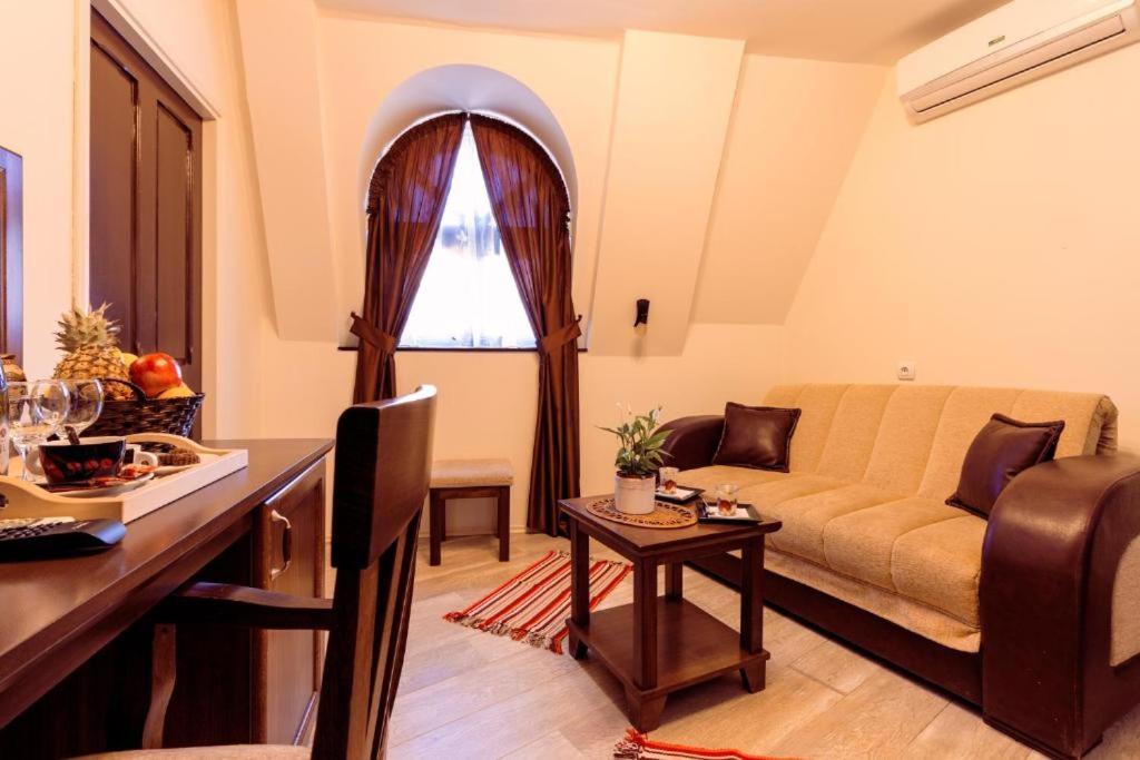 Downtown Rooms Ниш Экстерьер фото