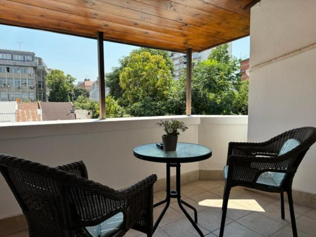 Downtown Rooms Ниш Экстерьер фото